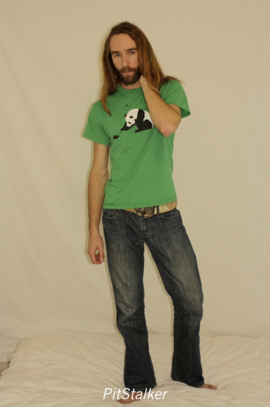 barefoot_flash187