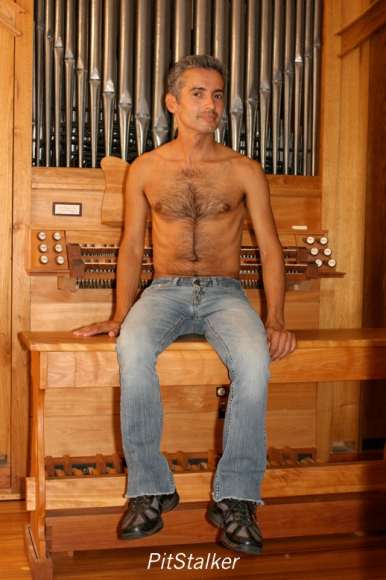 carlos_r003