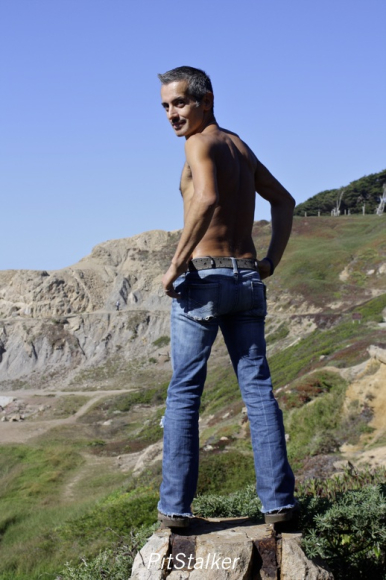 carlos_r345