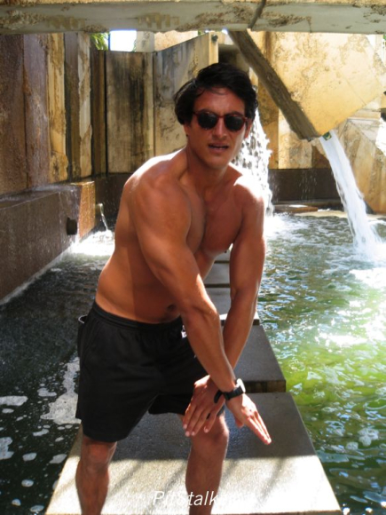enrique_v054
