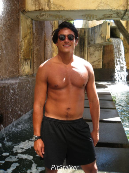 enrique_v055