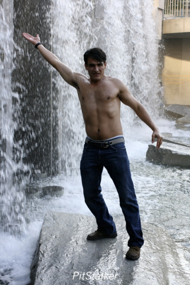enrique_v465